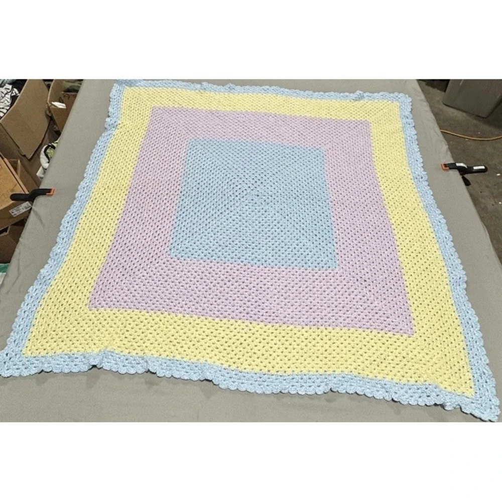 Disney Winnie the Pooh Baby Blanket Lot Tapestry Crochet & Heffalump Plush Set